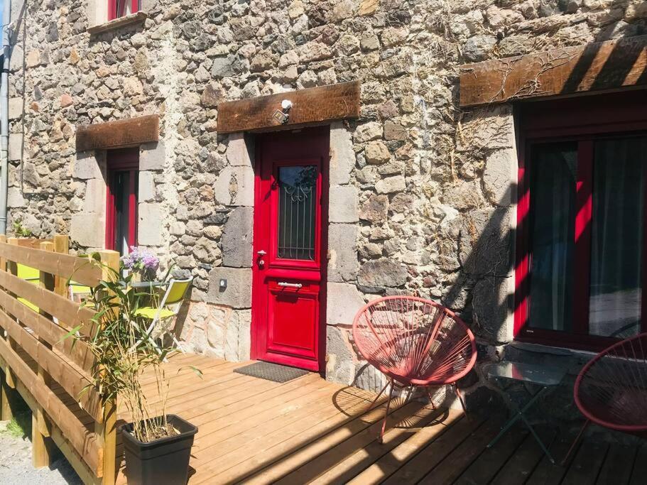 Ferienwohnung Chez Gaston Chambon-sur-Lac Exterior foto